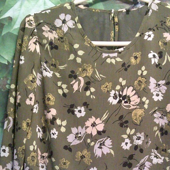 Boho Floral Body Lined Long Sleeve Blouse - Picture 2 of 5